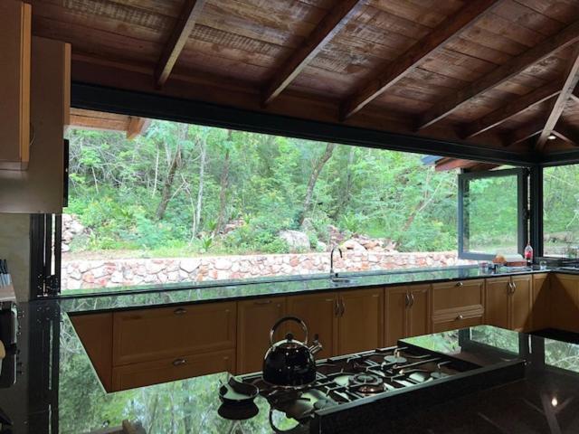 Heysbrook Estate - Luxurious Lodges In A Private Valley Waterval-Onder Luaran gambar