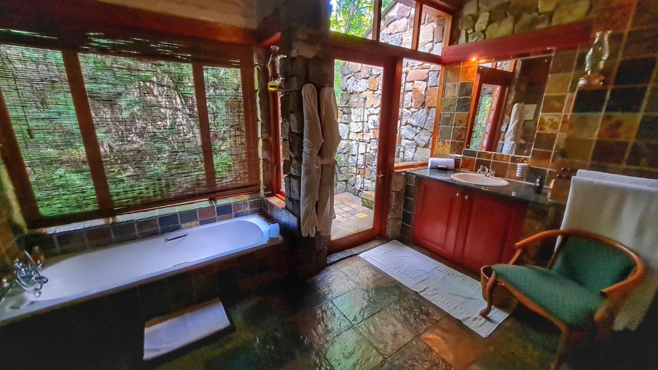 Heysbrook Estate - Luxurious Lodges In A Private Valley Waterval-Onder Luaran gambar