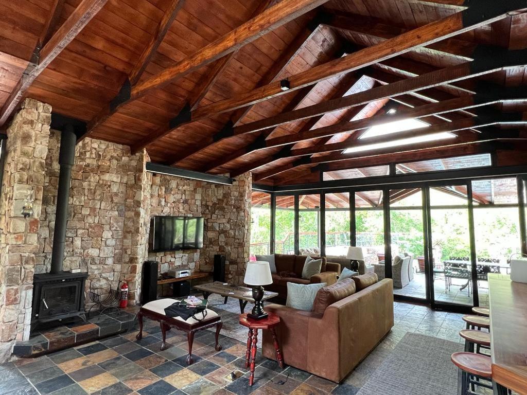 Heysbrook Estate - Luxurious Lodges In A Private Valley Waterval-Onder Luaran gambar
